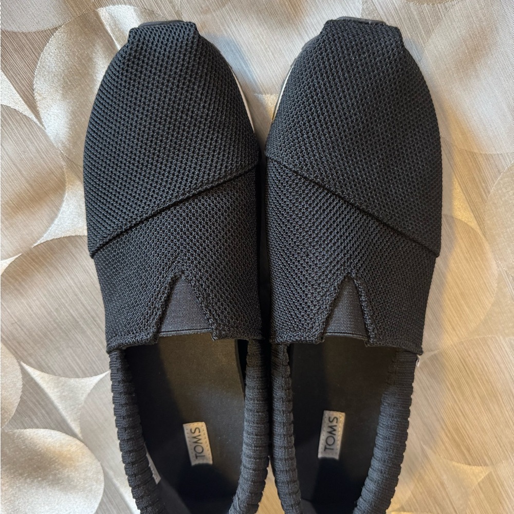 Toms Black Knit Slip-On Athletic Shoes